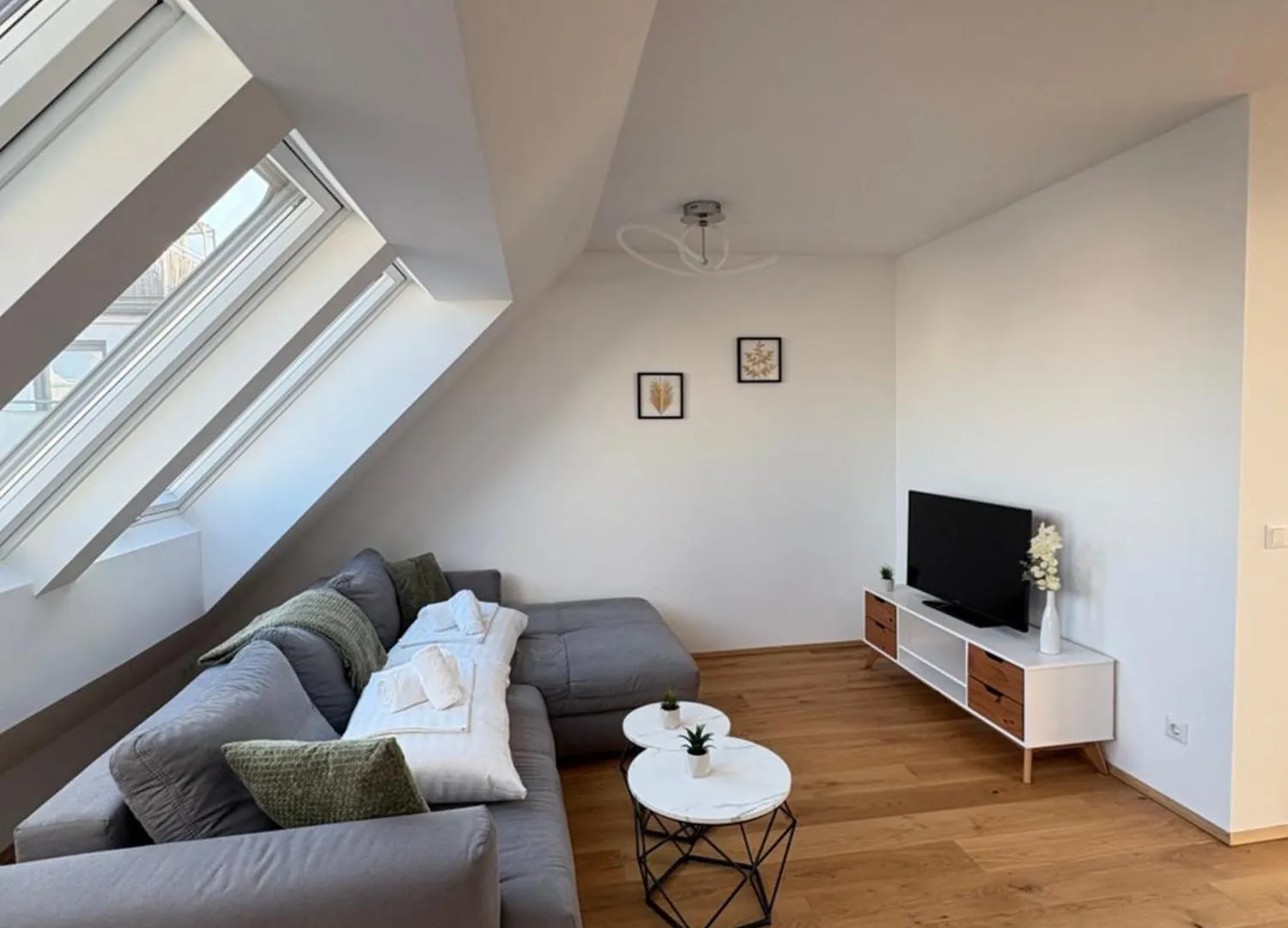 Feelhome-Terrasse-4 Gaeste-Wifi Viena 0*,