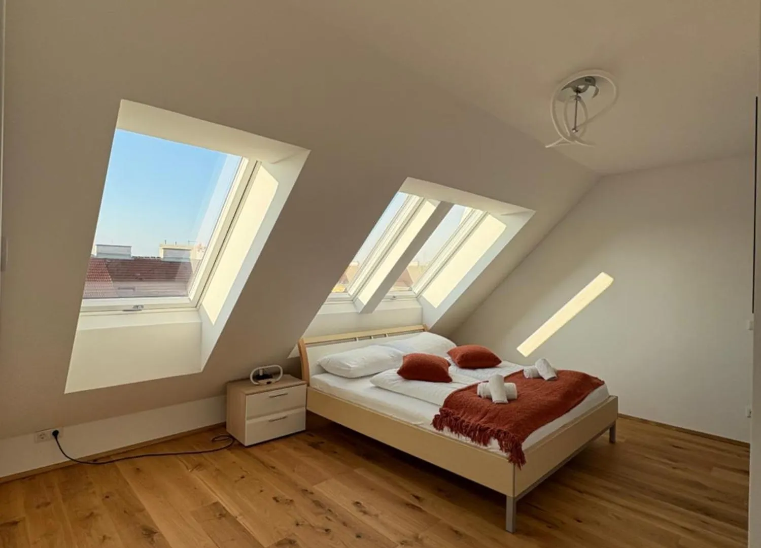 Feelhome-Terrasse-4 Gaeste-Wifi Viena Apartament